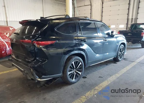 2021 Toyota Highlander Xse z USA, uszkodzony, nr VIN 5TDLZRBH5MS127775